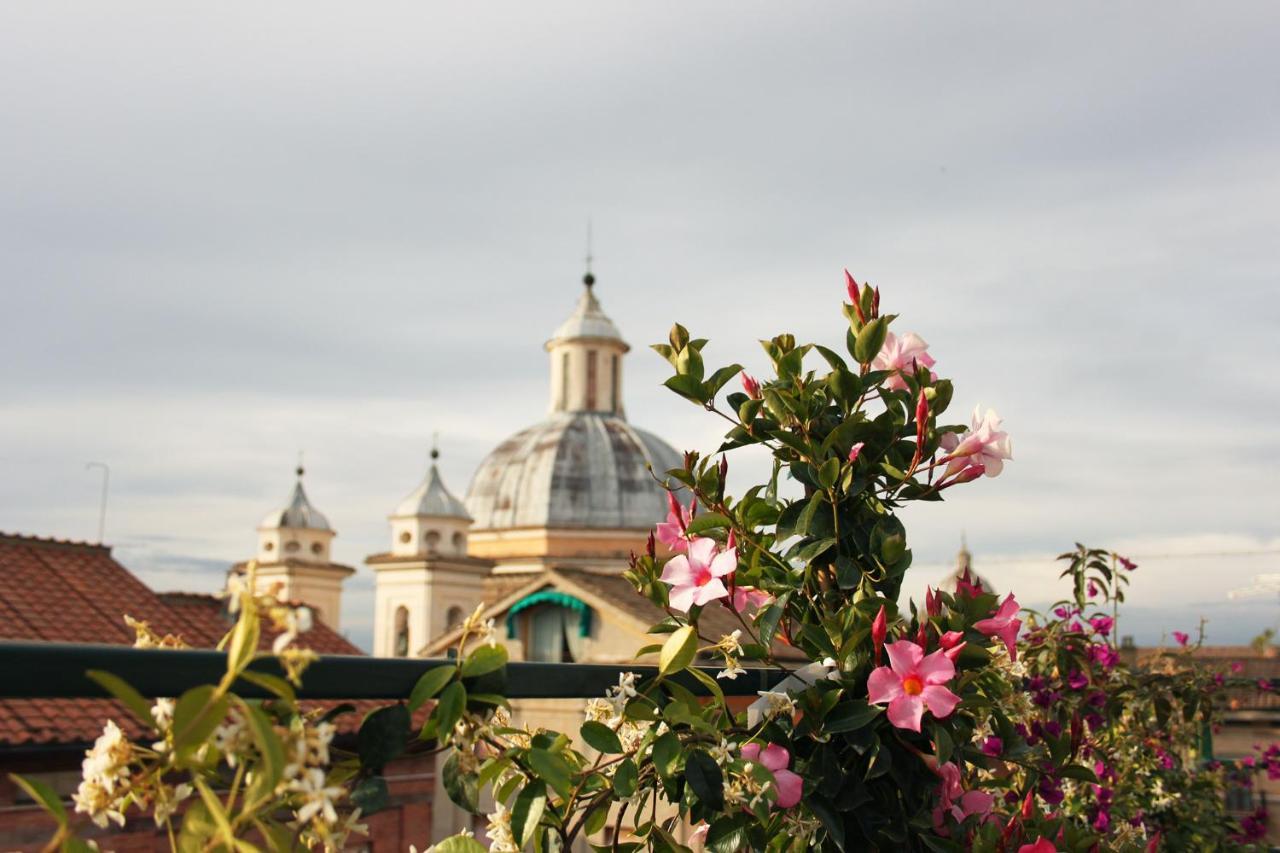 Una Favolosa Terrazza Nel Centro Di Roma Exterior photo